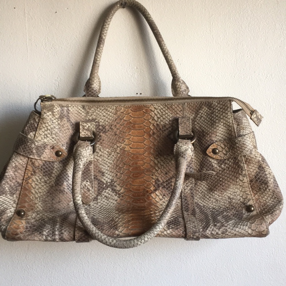 SOLD 🛍SALE $3/25 Forth & Towne Handbag